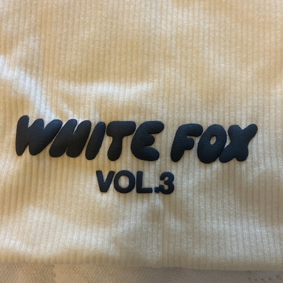 WHITEFOX.   Offstage Ribbed Bike Shorts Vanilla
Large - Picture 2 of 5